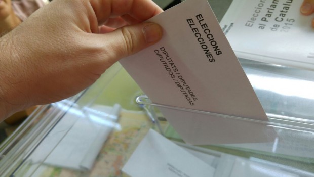 Elecciones 27S cataluna papeleta urna