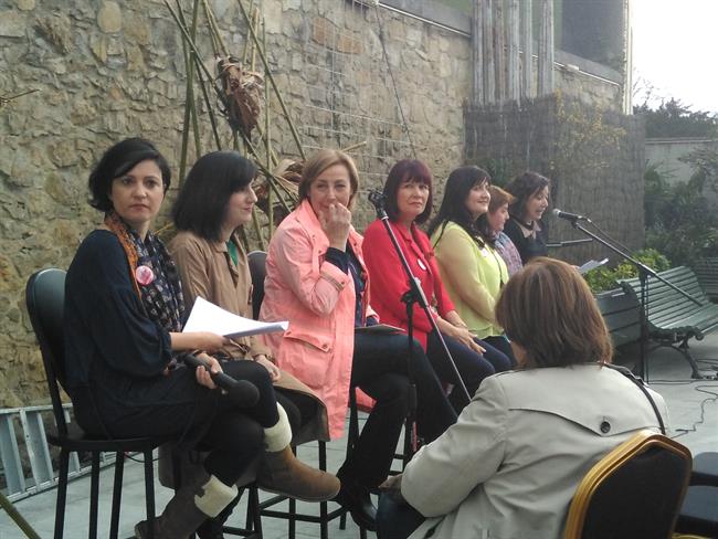 Acto de Micaela Navarro en Avilés en apoyo a Susana Díaz | EUROPA PRESS ep actomicaela navarroavilesapoyosusana diaz