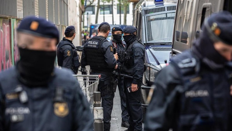 ep amp- sucesos- macrooperacionravalbarcelonauna redlateros traficantes