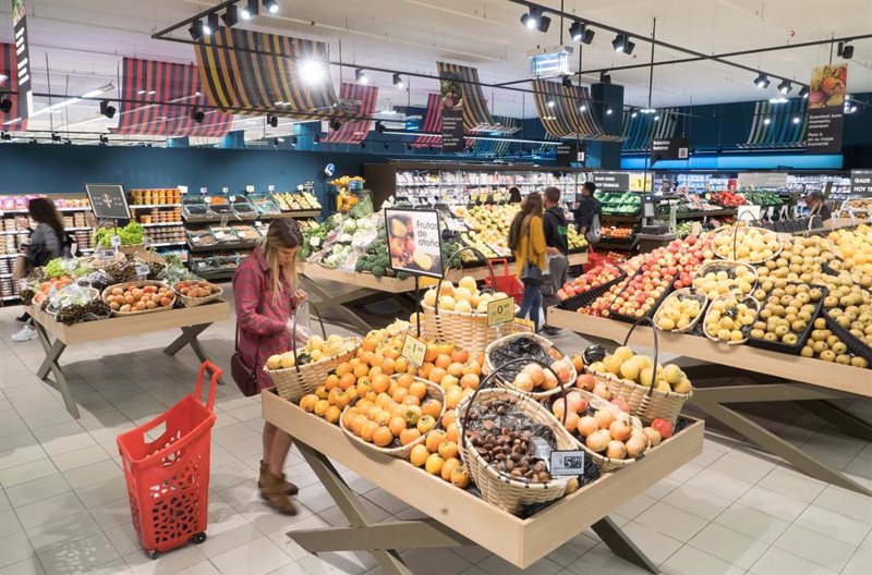 Lar España vende a Blackbrook 22 supermercados de Eroski por 59 millones de euros