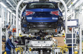 ep archivo   imagen de una planta de produccion de vehiculos bmw en alemania