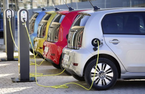 ep archivo   las matriculaciones de coches en europa suben un 46 hasta mayo y los electricos reducen