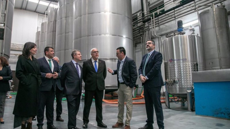 ep el presidente de c lm emiliano garcia page en bodegas yuntero ep el presidente de c lm emiliano garcia page en bodegas yuntero