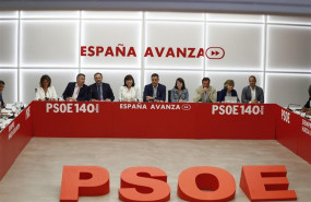 ep el secretario general del psoe y presidente del gobierno en funciones pedro sanchez 5i junto a la