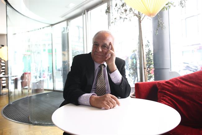 Entrevista con Raúl del Pozo por la presentación de su libro El último pistolero | EUROPA PRESS ep entrevistaraulpozola presentacionsu libro el ultimo pistolero