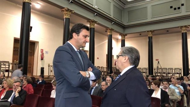 ep francisco javier garzonmanuel teruel hablando hoyla camaracomercio
