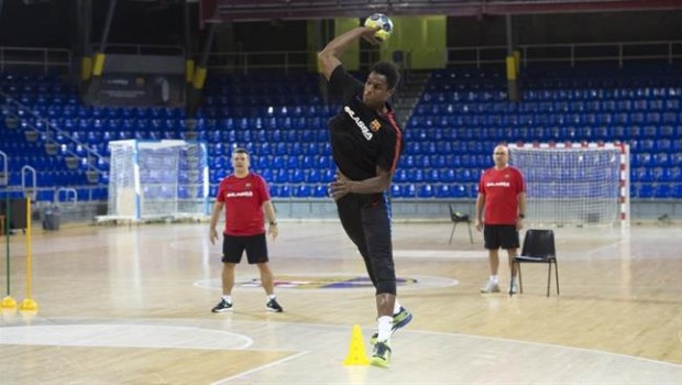 ep jugadorbara lassabalonmano wael jallouzun entrenamiento