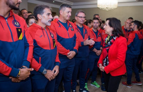 ep la ministra de defensa en funciones margarita robles despide a los atletas militares que