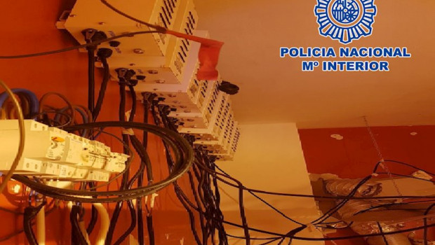 ep liberan a una mujer secuestrada en una vivienda del quemadero con una plantacion de marihuana