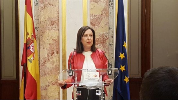 ep margarita robles en ruedaprensaescritorio