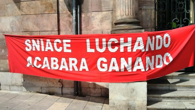 ep pancarta de sniace luchando acabara ganando