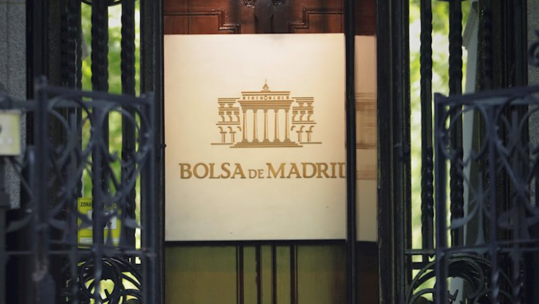 Puerta de entrada al edificio de la Bolsa de Madrid | Jesús Hellín - Europa Press ep puerta de entrada al edificio de la bolsa de madrid