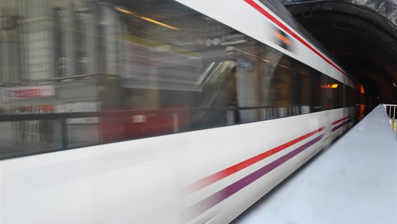 Tren, trenes de Cercanías de Renfe en Madrid | EUROPA PRESS - Archivo ep tren trenescercaniasrenfemadrid 20190314112206