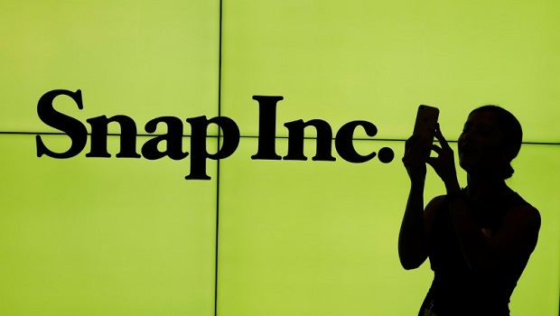 Snap genera unos ingresos de 982 millones de dólares, por encima de las expectativas