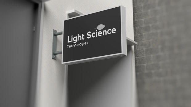 dl light science technologies holdings aim agriculture technology manufacturer electronics logo