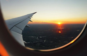 ep archivo   atardecer desde un avion