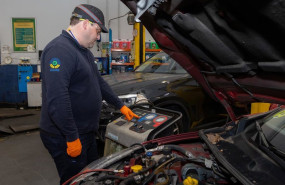 ep archivo   conducir con mas de 35 grados en el interior de un coche eleva un 25 el riesgo de