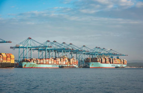 ep archivo dos buques portacontenedores en algeciras ep archivo dos buques portacontenedores en algeciras