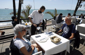 ep archivo   la playa de la malagueta en malaga a 02 de mayo del 2021