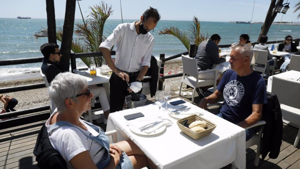 ep archivo   la playa de la malagueta en malaga a 02 de mayo del 2021