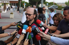ep director productor actorguionistacine santiago segura respondelos mediossu visitala capilla ardienteactor arturo fernandeztanatoriola paztres cantosmadrid