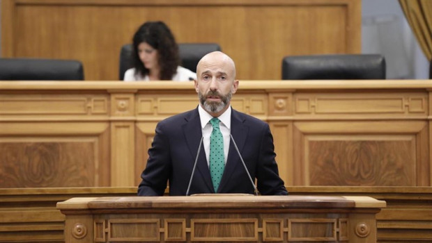 ep el diputado de cs david munoz en el pleno de las cortes de c-lm