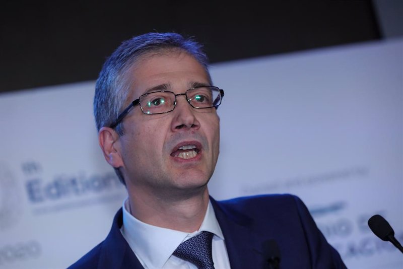 Hernández de Cos (BdE) cuestiona las subidas de las pensiones y los sueldos públicos