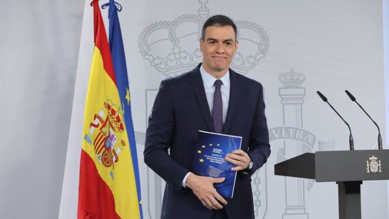 ep el presidente del gobierno pedro sanchez a su llegada a una rueda de prensa tras la reunion del