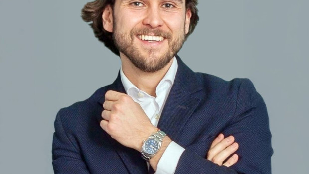 ep guillermo burgers diaz como su primer director de operaciones para espana de easyhotel