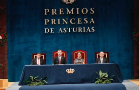 ep los reyes felipe y letizia el presidente de asturias javier fernandez y el presidente de la