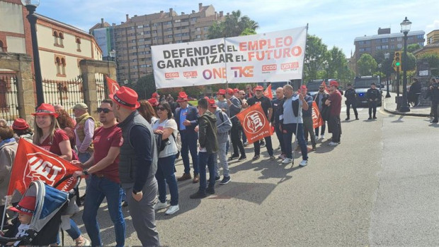 ep momentos previos a la manifestacion del 1 de mayo en gijon