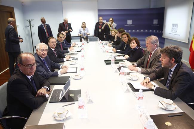 Soraya Sáenz de Santamaría con los presidentes de Ceuta y Melilla | VICEPRESIDENCIA DEL GOBIERNO ep soraya saenzsantamarialos presidentesceutamelilla