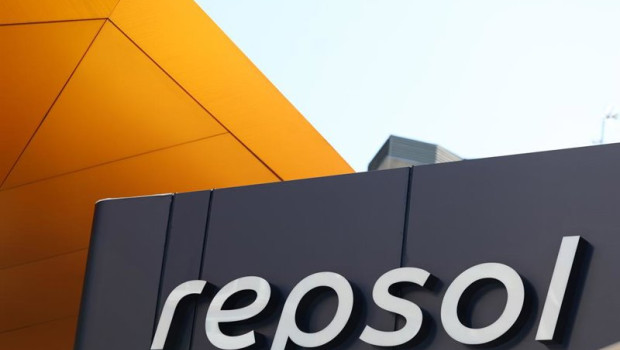 ep una estacion de servicio repsol con la nueva imagen de marca a 27 de junio de 2025 en madrid