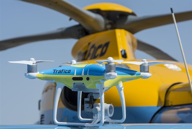 Uno de los drones que vigiló a modo de pruebas las carreteras en Semana Santa | DGT - Archivo ep unolos dronesvigilo ade pruebascarreterassemana santa