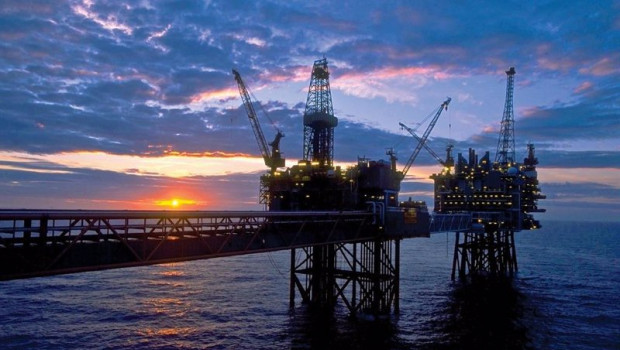 ep archivo conocophillips gana 2038 millones en el segundo trimestre del ano un 56 menos que en el ep archivo conocophillips gana 2038 millones en el segundo trimestre del ano un 56 menos que en el