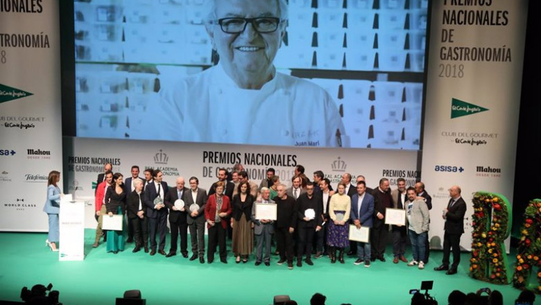Archivo - Miembros del gobierno de la Comunidad de Madrid, de la Real Academia de Gastronomía y los premiados del acto 'Premios nacionales de la Real Academia de Gastronomía', | Marta Fernández Jara - Europa Press - Archivo ep archivo - miembros del gobierno de la comunidad de madrid de la real academia de gastronomia y