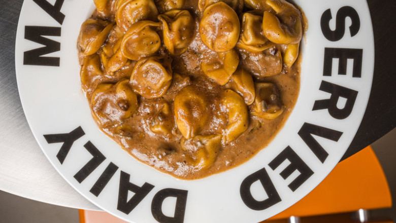 ep archivo   plato de pasta de relleno