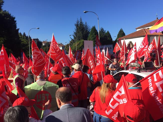 Asistentes a la manifestación en defensa de unas pensiones dignas | EUROPA PRESS ep asistentesla manifestaciondefensaunas pensiones dignas