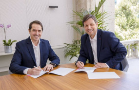 ep byd firma un acuerdo con arval para que este se convierta en su socio de renting en la imagen a