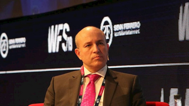 ep el asesor julio senn durante su participacion en world football summit
