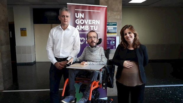 ep el cabeza de lista por la provincia de valencia hector illueca el dirigente de unidas podemos