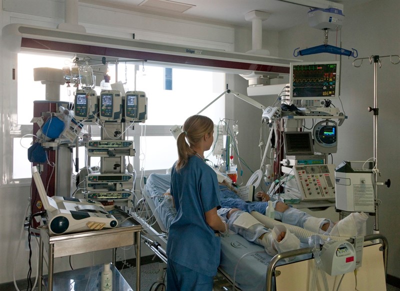 El Hospital Universitario Virgen del Rocío de Sevilla ha puesto en marcha el 'Código Sepsis'. | EUROPA PRESS/HOSPITAL VIRGEN DEL ROCÍO - Archivo ep el hospital universitario virgen del rocio de sevilla ha puesto en marcha el codigo sepsis