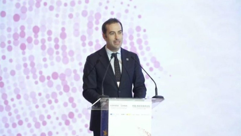 El ministro de Economía, Comercio y Empresa, Carlos Cuerpo, interviene desde China en un encuentro empresarial España-China. | MINISTERIO DE ECONOMÍA ep el ministro de economia comercio y empresa carlos cuerpo interviene desde china en un encuentro