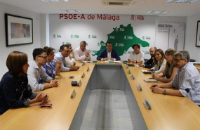 ep el secretario general del psoe de malaga jose luis ruiz espejo preside la reunion con el grupo
