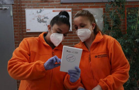 ep la fundacion secretariado gitano y profuturo reparten 300 tablets a estudiantes gitanos para