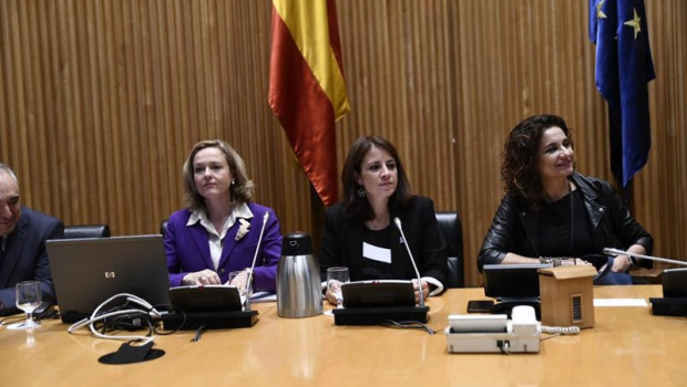 ep la vicepresidenta de asuntos economicos nadia calvino la portavoz del grupo parlamentario