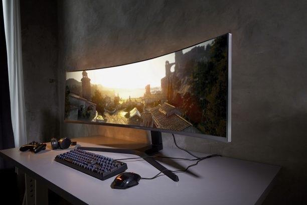 Samsung presenta el monitor panorámico para 'gaming' CRG9, de 49