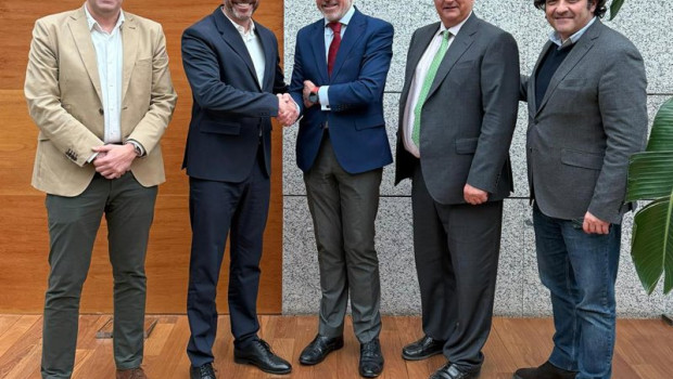 ep santana motors se alia con santander consumer bank para impulsar sus ventas y financiacion en