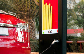 1593156335 screen v2c