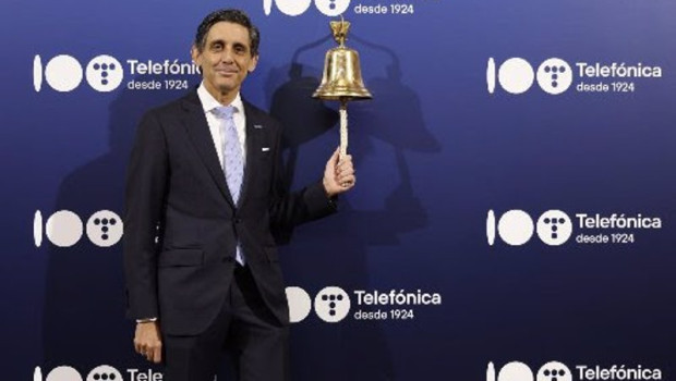 ep archivo el presidente de telefonica jose maria alvarez pallete en el tradicional toque de ep archivo el presidente de telefonica jose maria alvarez pallete en el tradicional toque de